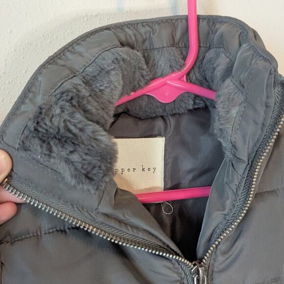 Copper Key Gray Zip Up Toddler Fuzzy Lined Collar Puffer Coat Size 2T/3T - Picture 4 of 9